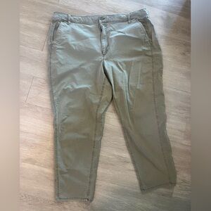 Old Navy pants size 3XL
